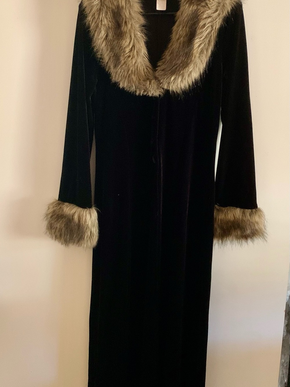 Black Velvet Robe with Faux Fur Trim - Elegant Loungewear/Coat #0008